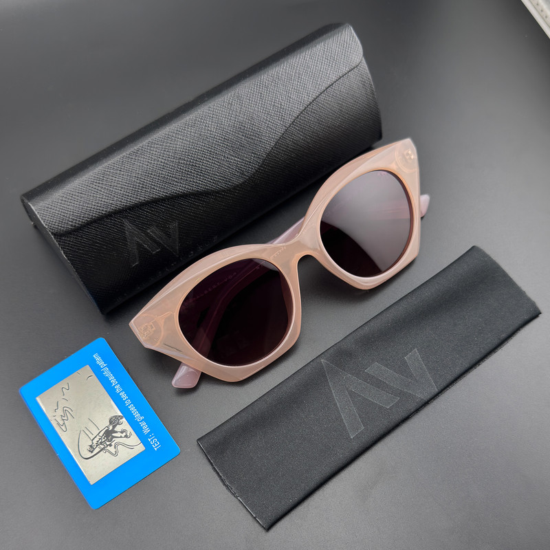 عینک آفتابی گربه ای زنانه آلبرت وگ مدل S26103C4 Acetate Avantgarde Visionary