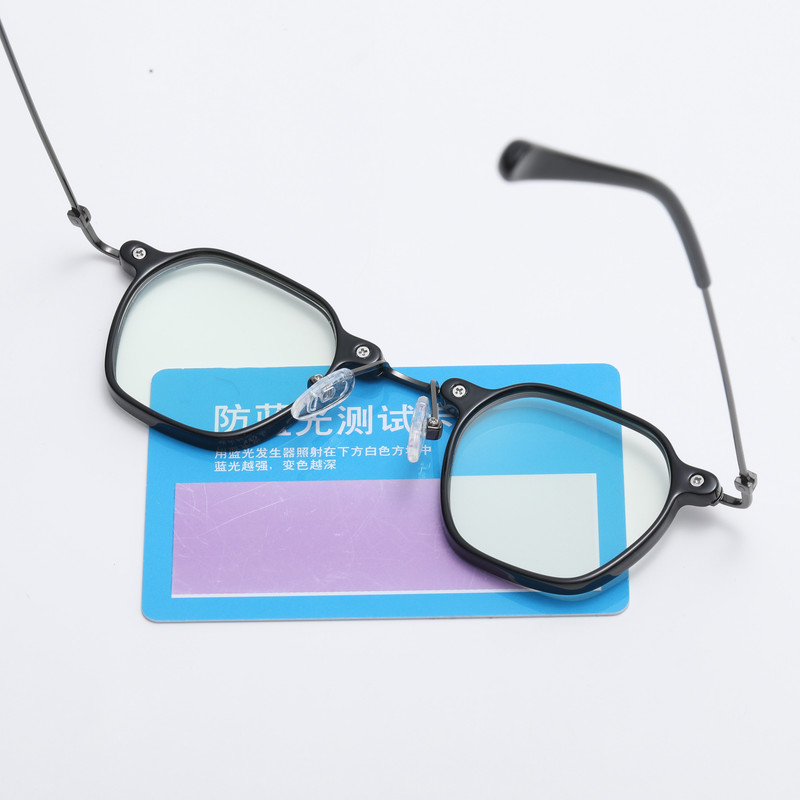 عینک محافظ چشم مدل TJ858C212-P81 Anti Blue Light