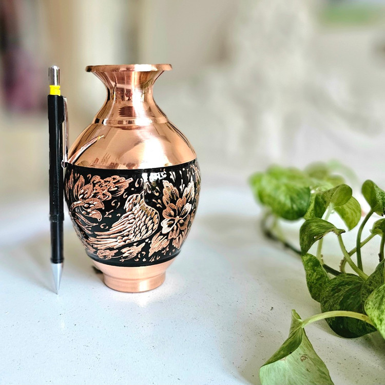 گلدان مسی الماس تراش مدل خمره ای ارتفاع 15 به همراه جعبه فانتزی