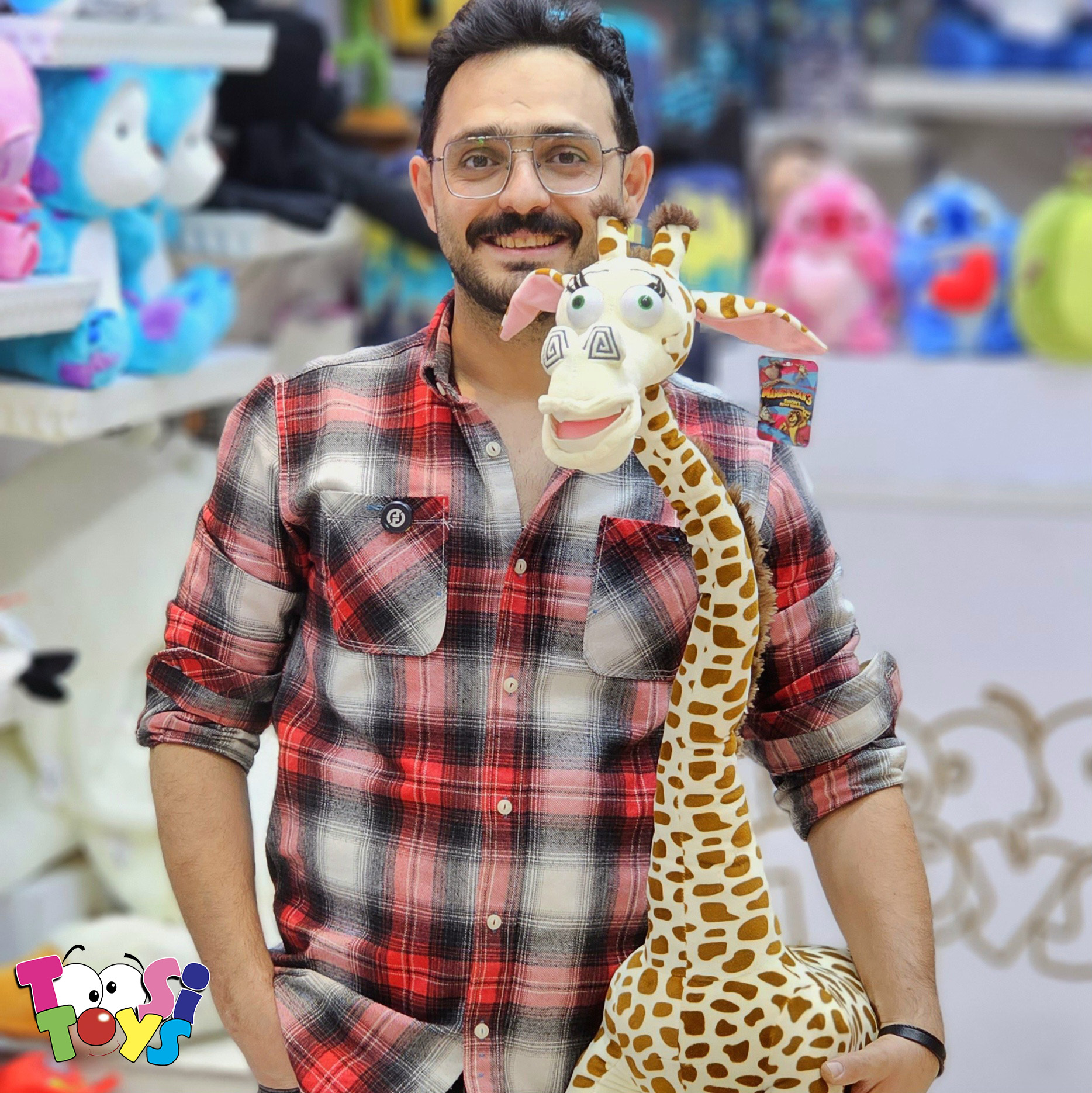 عروسک زرافه ماداگاسکار